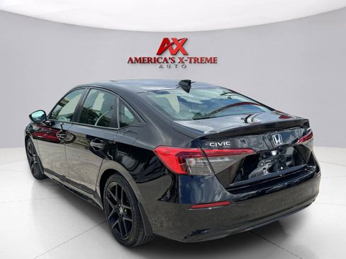 Used 2023 Honda Civic Sport image 4