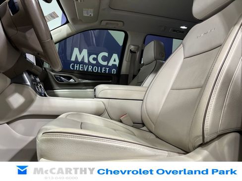 Used 2021 GMC Yukon Denali w/ Denali Premium Package AWD/4WD image 28
