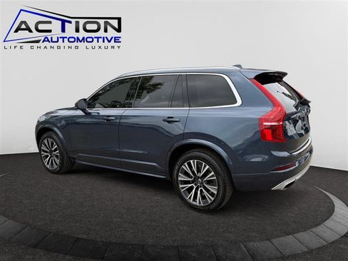 Used 2021 Volvo XC90 T6 Momentum w/ Climate Package image 6
