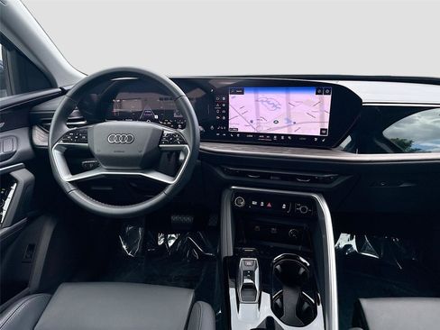 Certified 2025 Audi Q5 Premium w/ Premium Plus AWD/4WD image 23