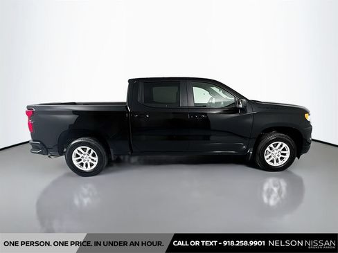 Used 2025 Chevrolet Silverado 1500 RST w/ LPO, Dark Essentials Package RWD image 4
