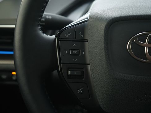 Used 2024 Toyota Prius XLE image 24