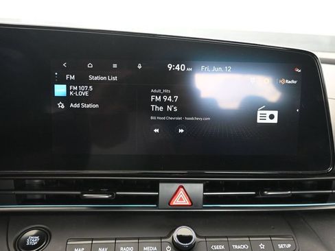Used 2025 Hyundai Elantra SEL FWD image 30