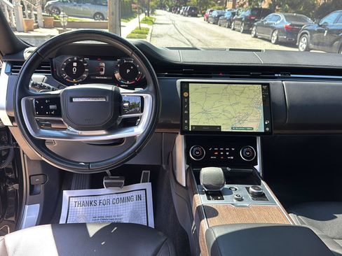 Used 2023 Land Rover Range Rover SE AWD/4WD image 24