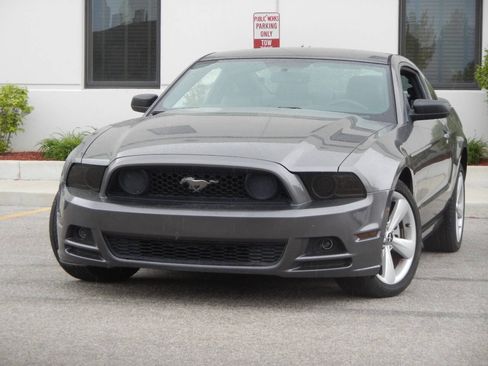 Used 2014 Ford Mustang Coupe w/ Equipment Group 102A RWD image 4