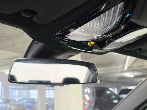 Used 2025 BMW 330i xDrive Sedan w/ Convenience Package image 18