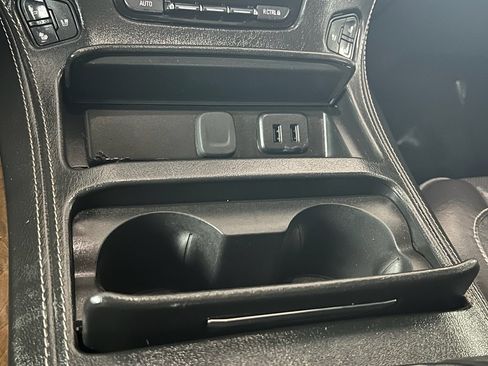 Used 2018 GMC Yukon Denali w/ Denali Ultimate Package image 25