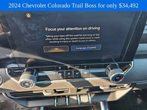 Used 2024 Chevrolet Colorado Trail Boss w/ Advanced Trailering Package AWD/4WD image 29