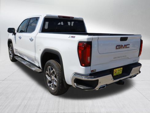 New 2026 GMC Sierra 1500 SLT w/ SLT Premium Plus Package AWD/4WD image 5