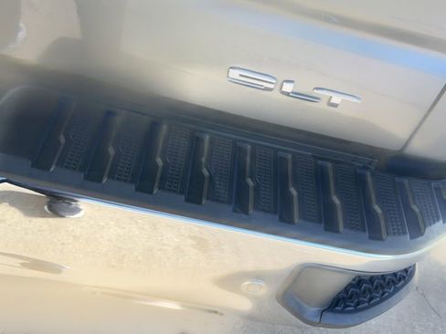 Used 2021 GMC Sierra 1500 SLT image 9