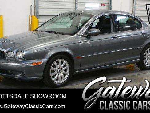 Used 2002 Jaguar X-TYPE 2.5 image 1