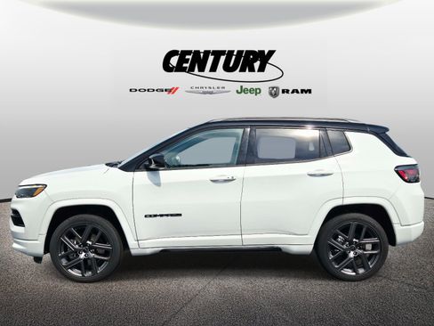 Used 2025 Jeep Compass Limited w/ High Altitude Package AWD/4WD image 7