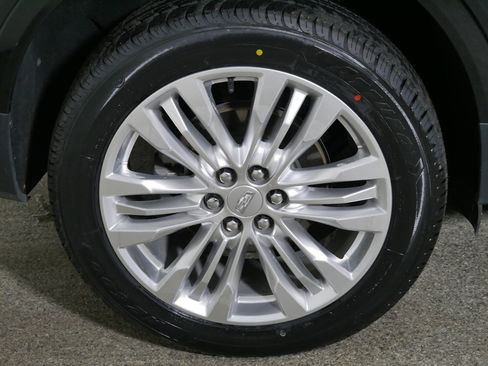 Used 2017 Cadillac XT5 Premium Luxury w/ LPO, Wheel Lock Package image 15