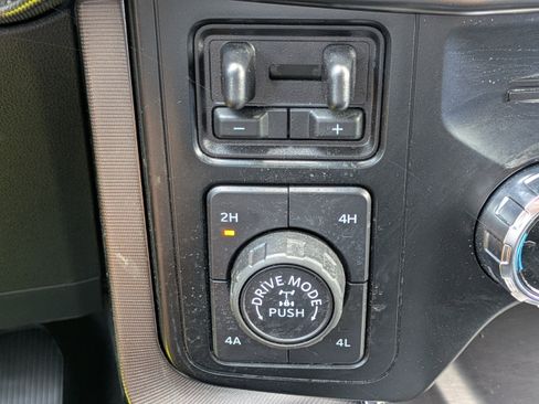 Used 2024 Ford F150 Platinum w/ Equipment Group 702A High image 27