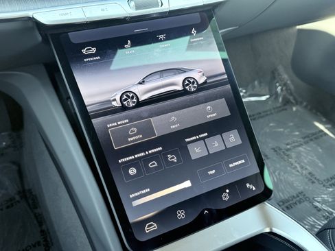 Used 2025 Lucid Air Touring image 81