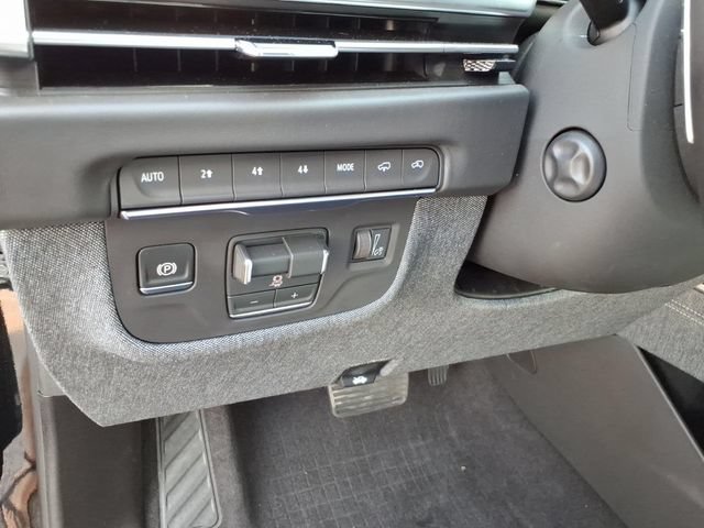 Certified 2026 Cadillac Escalade Platinum Sport w/ LPO, ONYX Package AWD/4WD image 30