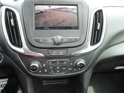 Used 2024 Chevrolet Equinox LT w/ LPO, Floor Liner Package AWD/4WD image 19