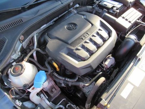 Used 2020 Volkswagen Passat 2.0T SE w/ Sunroof Package image 41