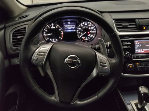Used 2018 Nissan Altima 2.5 SR FWD image 22
