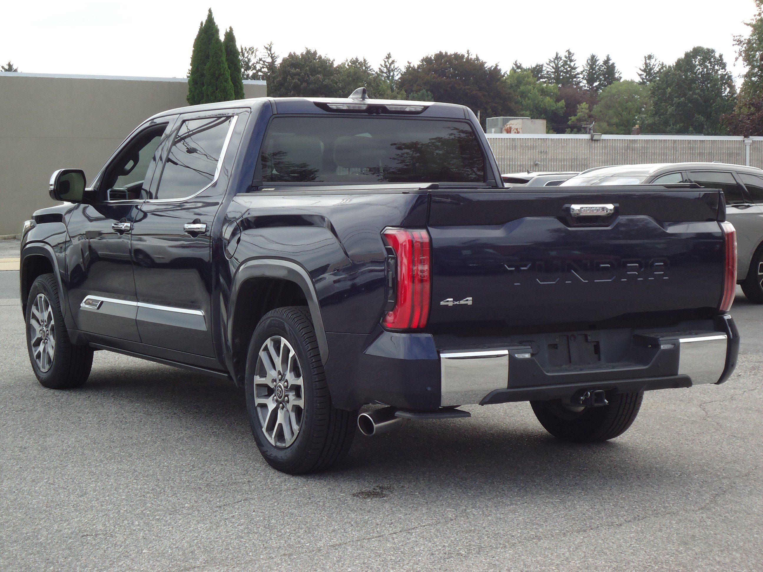 Used 2023 Toyota Tundra 1794 Edition w/ Advanced Package AWD/4WD image 5