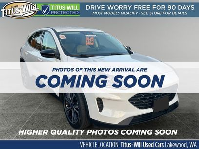 Used 2022 Ford Escape SE w/ SE Sport Appearance Package