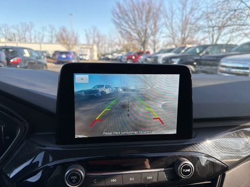 Used 2025 Ford Escape ST-Line image 9