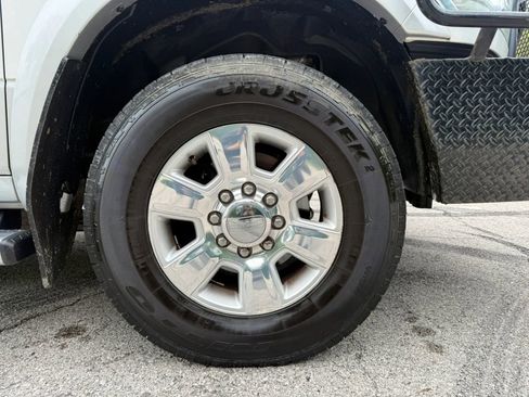 Used 2016 RAM 2500 Laramie AWD/4WD image 3