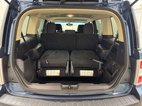 Used 2019 Ford Flex SE FWD image 24
