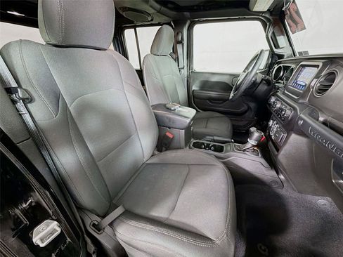 Used 2022 Jeep Wrangler Unlimited Sport AWD/4WD image 27