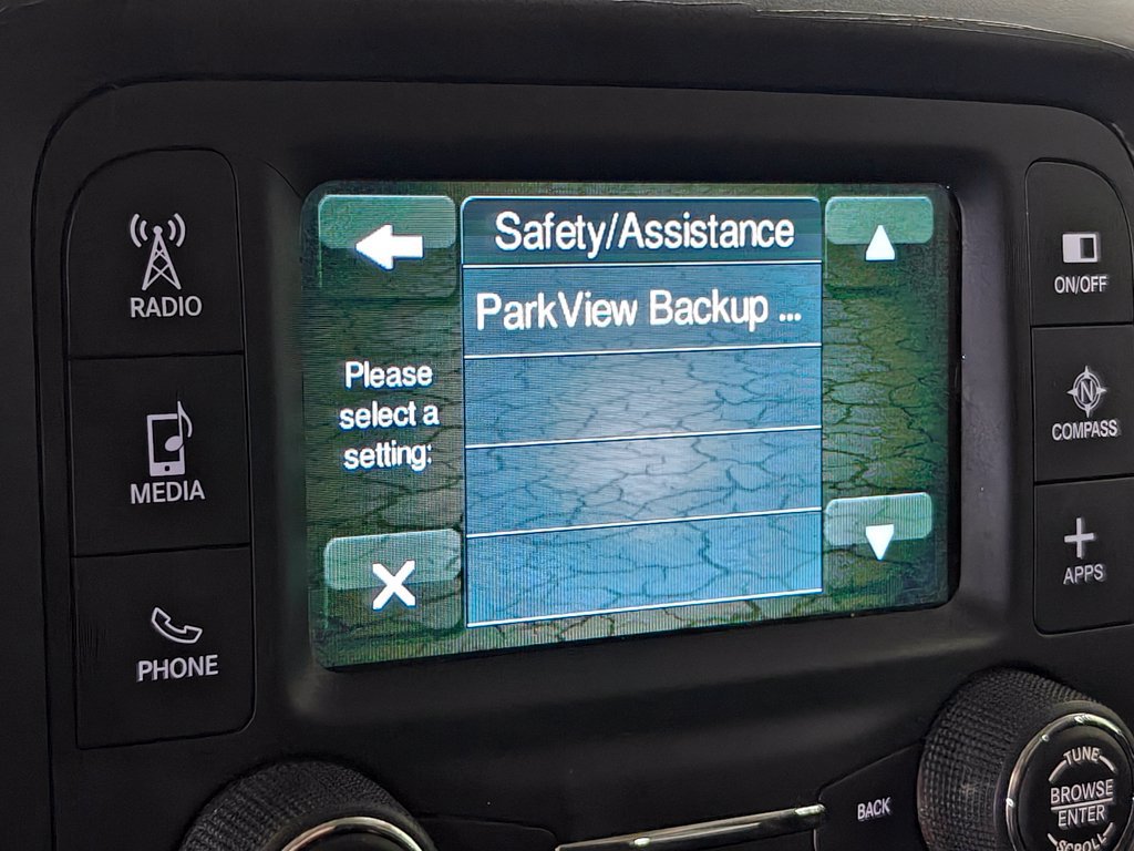 Used 2016 Jeep Renegade Latitude FWD image 29