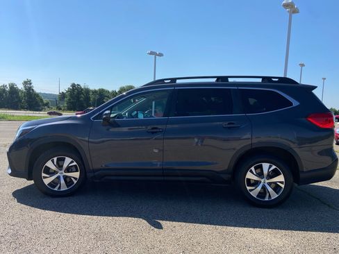 Used 2023 Subaru Ascent Premium w/ Convenience Package AWD/4WD image 6
