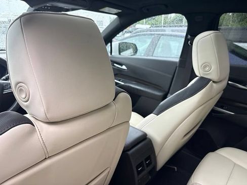 Used 2023 Cadillac XT4 Sport FWD image 17