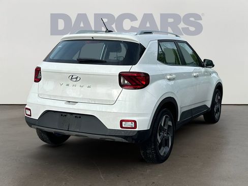Used 2025 Hyundai Venue SEL FWD image 7