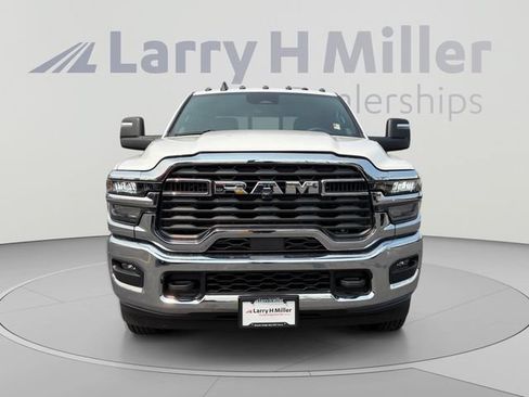 New 2026 RAM 3500 Tradesman AWD/4WD image 8
