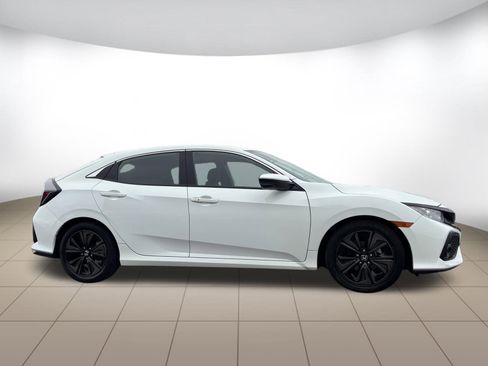 Used 2019 Honda Civic EX image 8