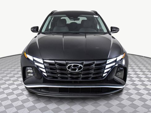 Used 2022 Hyundai Tucson SEL w/ Cargo Package image 2