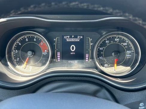 Used 2020 Jeep Cherokee Latitude Lux w/ Quick Order Package 26H Lux AWD/4WD image 19
