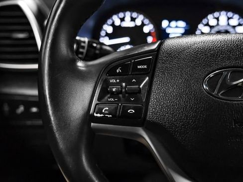 Used 2019 Hyundai Tucson Limited FWD image 16