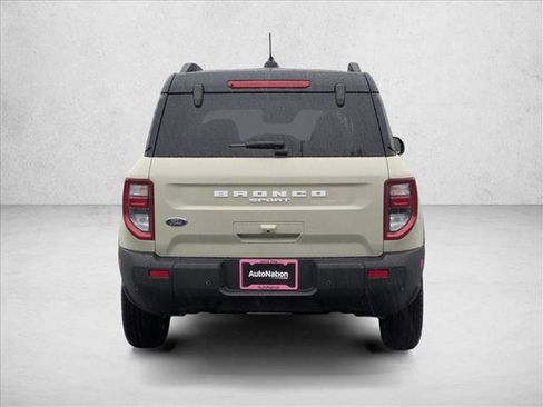 Used 2025 Ford Bronco Sport Outer Banks AWD/4WD image 8
