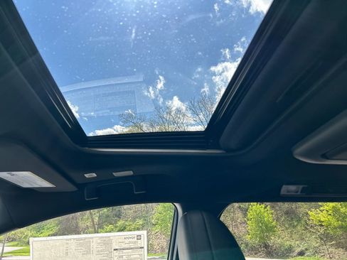 New 2026 Toyota Sienna Platinum AWD/4WD image 15