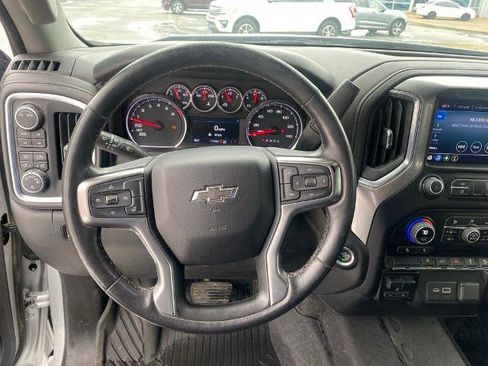 Used 2022 Chevrolet Silverado 1500 RST AWD/4WD image 17