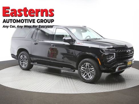 Used 2025 Chevrolet Suburban Z71 image 51