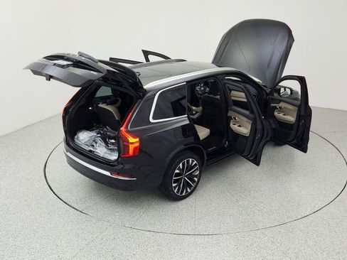 New 2026 Volvo XC90 B5 Plus image 16