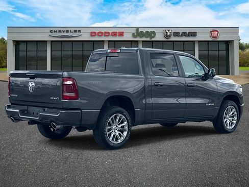 Used 2023 RAM 1500 Laramie AWD/4WD image 4
