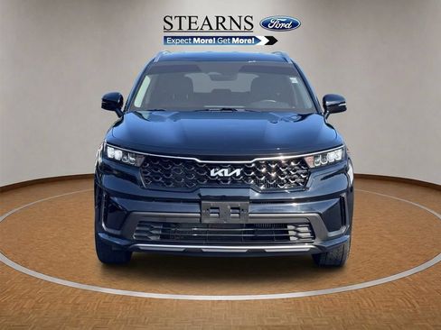 Used 2022 Kia Sorento S FWD image 5