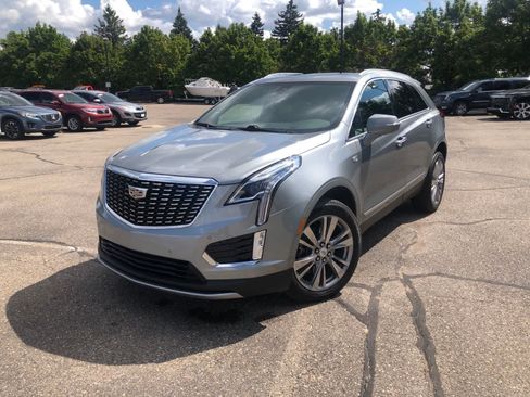 Used 2024 Cadillac XT5 Premium Luxury w/ LPO, Floor Liner Package AWD/4WD image 1