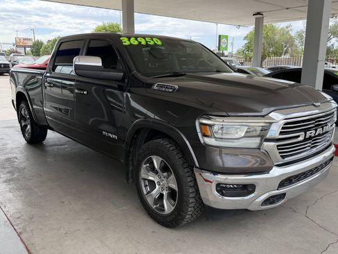 Used 2022 RAM 1500 Laramie AWD/4WD image 2