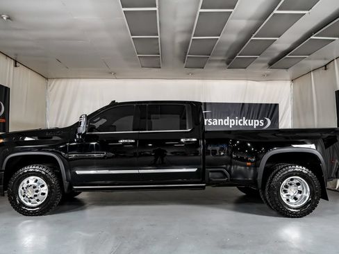 Used 2025 Chevrolet Silverado 3500 High Country w/ Technology Package AWD/4WD image 11