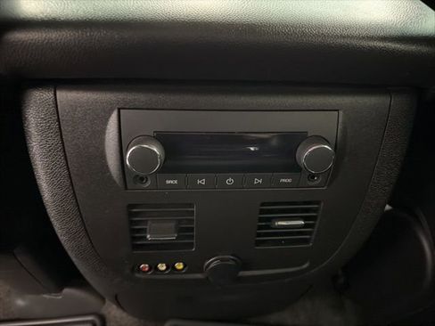 Used 2011 Chevrolet Avalanche LTZ image 28