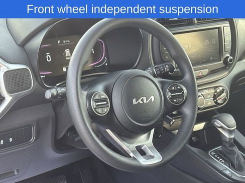 Certified 2023 Kia Soul LX w/ LX Technology Package image 18